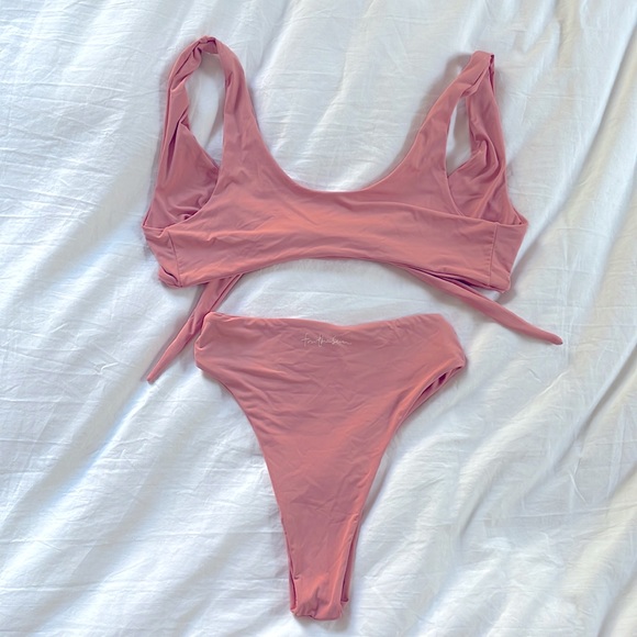 437 SET Kenzie top and Aubrey bottom in rose. - Picture 4 of 5